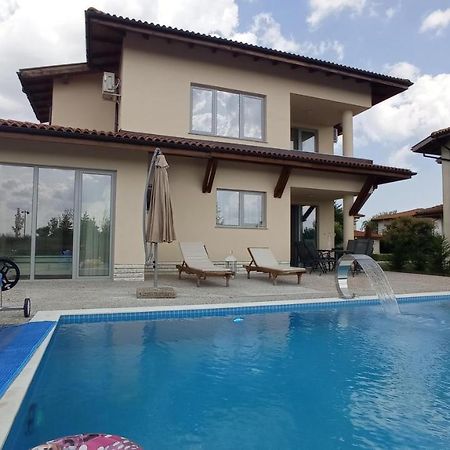 Lighthouse Apartments And Villas Balchik Eksteriør billede