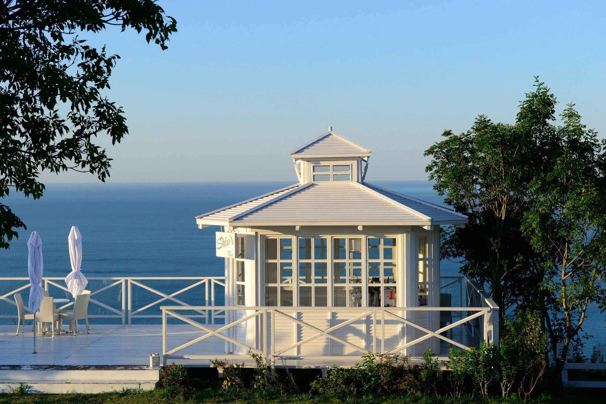 Lighthouse Apartments And Villas Balchik Eksteriør billede